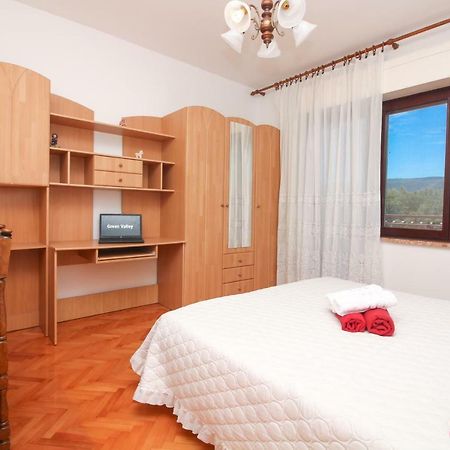 Apartament Green Valley Omiš Eksteriør billede