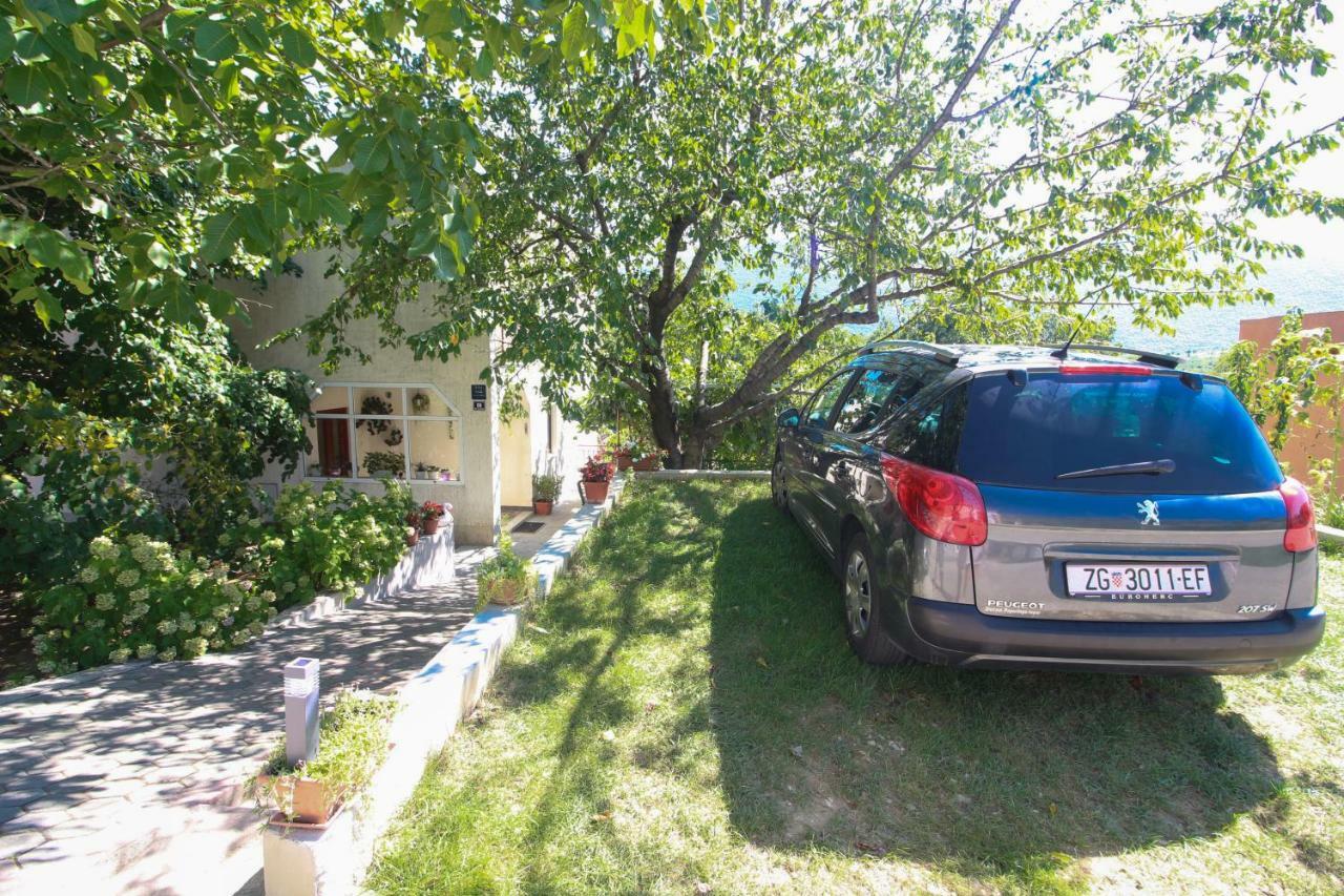 Apartament Green Valley Omiš Eksteriør billede