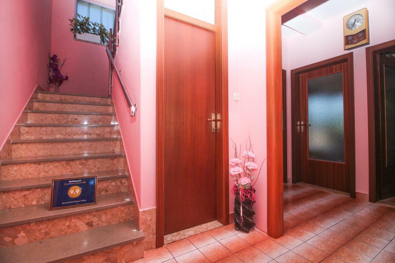 Apartament Green Valley Omiš Eksteriør billede